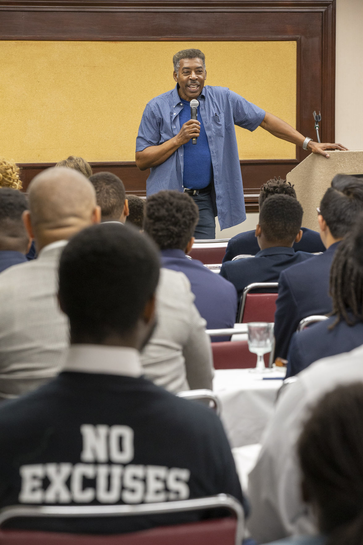Ernie Hudson inspires youth at United Way